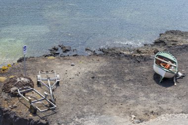 Tenerife okyanus adasında bir tekne için Römork.