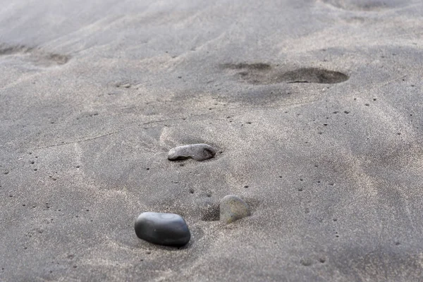 Areia negra na ilha de Tenerife . — Fotografia de Stock