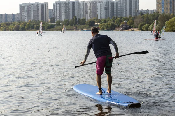 Paddleboarding Standup Fica Rio Moscovo Strogino Conceito Estilo Vida Saudável — Fotografia de Stock