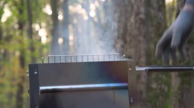 Moskova 'daki gölde rüzgar sörfü, Strogino. Spor ve eğlence konsepti.