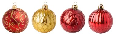 Çeşitli dekoratif desenlere sahip kırmızı ve altın renkli dört Noel süsü sergilenmektedir. Tatil kutlamalarına cazibe katmak için mükemmeller..