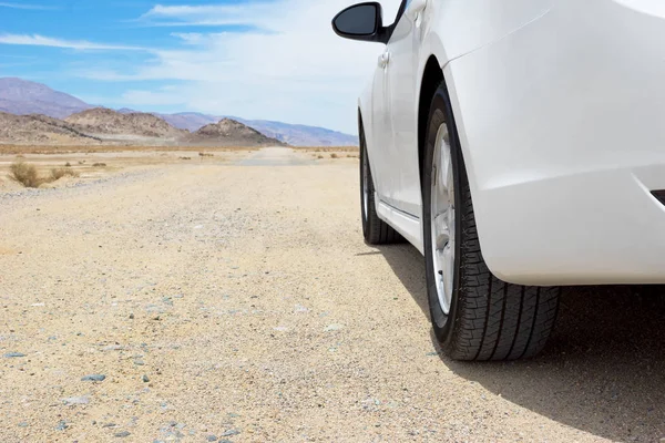 Low Angle Four Door Vehicle Drive Desert Dirt Road — Stock Photo, Image