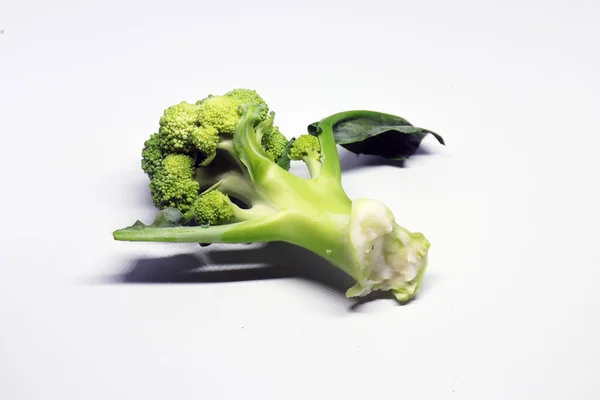 Brocoli Frais Sain Isolé Sur Fond Blanc — Photo