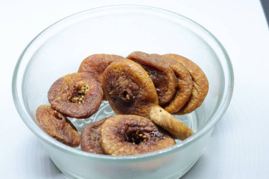 Hindistan 'dan gelen kuru incir ya da Anjeer meyvesi sağlıklı bir besindir.