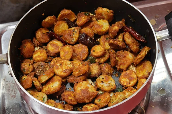 Taro Colocasia Esculenta Bakken Geïsoleerde Witte Achtergrond — Stockfoto