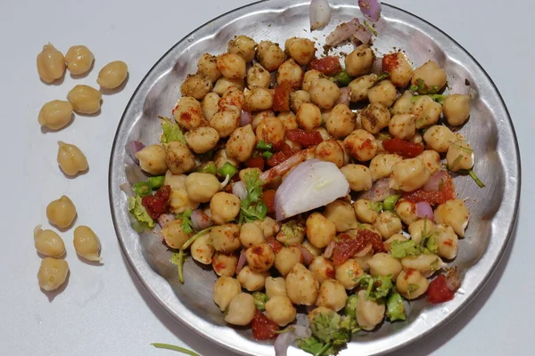 Garbanzos Cocidos Germinados Frescos Sobre Fondo Blanco — Foto de Stock