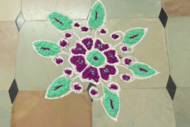 Rangoli, Hindistan 'ın güneyinde Sankranthi, Pongal sırasında.