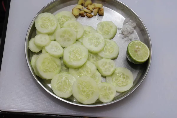 Cucumber Slices Isolated White Background — Stock Photo, Image