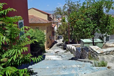 Yunanistan 'ın tarihi Nafplio kentinde yaz yürüyüşü.