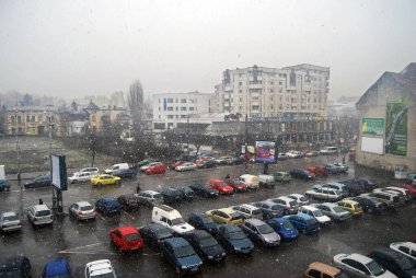 Iasi / Romanya - Mart 2009: Kar yağıyor.