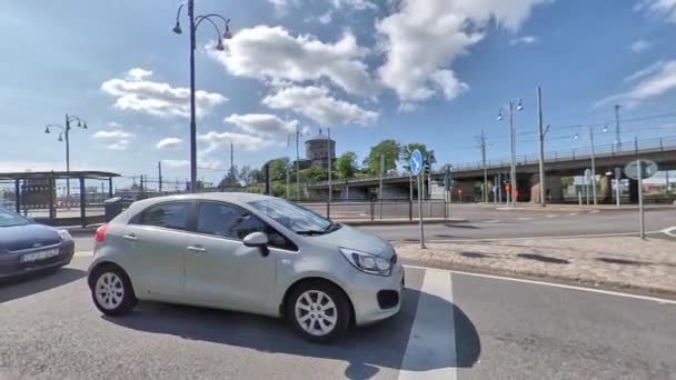 Rörelse Timelapse Trafikbild vid Svingeln i centrala Göteborg — Stockvideo
