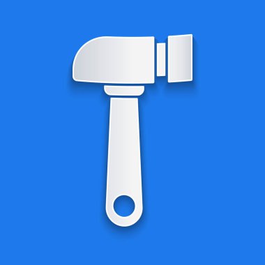 Kağıt kesiği Çekiç simgesi mavi arkaplanda izole edildi. Tamir için bir araç. Kağıt sanatı tarzı. Vektör İllüstrasyonu.