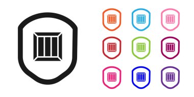 Beyaz zemin üzerinde kalkan simgesi olan Kara Teslimat güvenliği. Teslimat sigortası. Kalkanın ötesinde sigorta kutuları var. Simgeleri renklendirin. Vektör İllüstrasyonu.