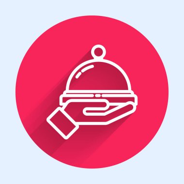 Uzun gölgeli bir tepsi yemek ikonu ile kaplanmış beyaz çizgi. Tepsi ve kapak işareti. Kapaklı bir restoran saati. Kırmızı daire düğmesi. Vektör İllüstrasyonu.