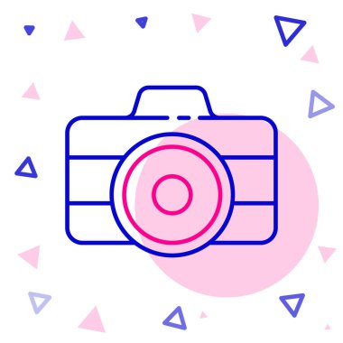 Çizgi fotoğraf makinesi simgesi beyaz arkaplanda izole edildi. Fotoğraf makinesi simgesi. Renkli taslak konsepti. Vektör İllüstrasyonu.