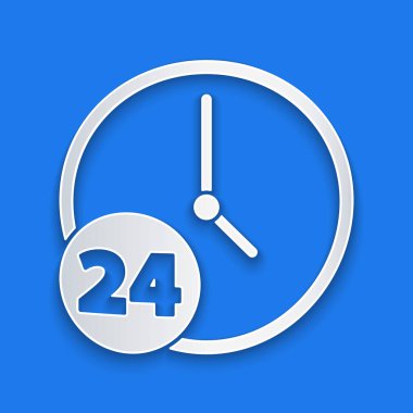 Kağıt kesiği Saat 24 saat simgesi mavi arkaplanda izole edildi. Tüm gün döngü simgesi. 24 saat hizmet sembolü. Kağıt sanatı tarzı. Vektör İllüstrasyonu.