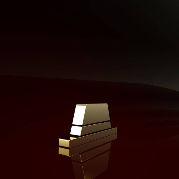 Золотой человек шляпу с иконкой ленты изолированы на коричневом фоне. Концепция минимализма. 3D-рендеринг
