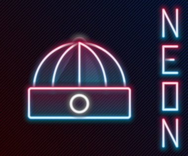 Parlayan neon hattı Çin şapka ikonu siyah arka planda izole edildi. Renkli taslak konsepti. Vektör İllüstrasyonu.