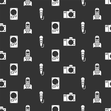 Fotoğraf makinesini, telefonu, sabit diski HDD ve mikrofonu kusursuz bir şekilde ayarla. Vektör.