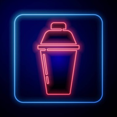 Parlayan neon kokteyl karıştırıcı simgesi mavi arkaplanda izole edildi. Vektör.