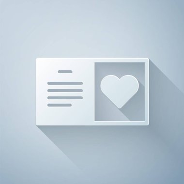 Kağıt kesiği Sevgililer Günü parti broşürleri gri arka planda izole edilmiş. Kutlama için davetiye ya da tebrik kartı şablonu. Kağıt sanatı tarzı. Vektör.