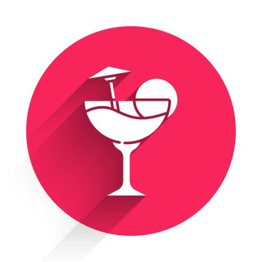 Beyaz kokteyl ve alkol uzun gölgeli şemsiye ikonu. Kırmızı daire düğmesi. Vektör.