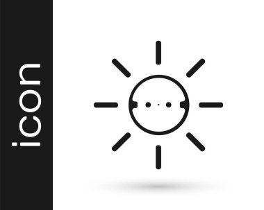 Siyah Güneş enerjisi simgesi beyaz arkaplanda izole edildi. Yıldırım sembollü güneş. Vektör.