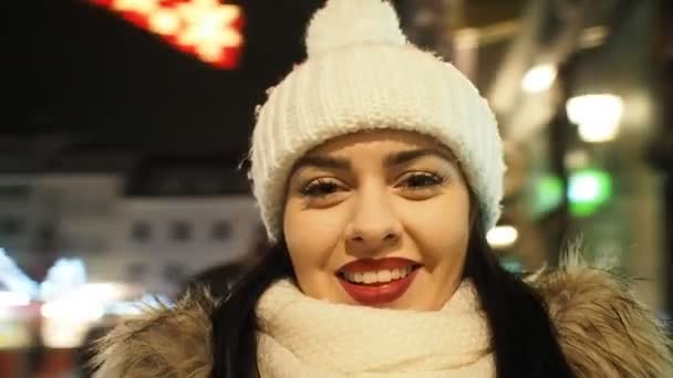 Beautiful Smiling Girl Making Selfie Centrifuge Smartphone Winter Street Christmas — 图库视频影像
