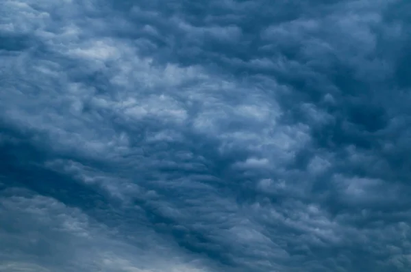 Dramatic Dark Blue Sky Heavy Clouds Background — Stock Photo, Image