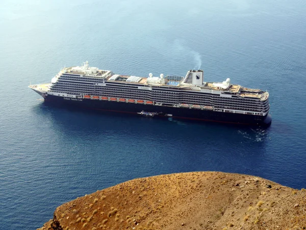 Navios Cruzeiro Luxo Uma Baía Perto Fira Ilha Santorini Grécia — Fotografia de Stock