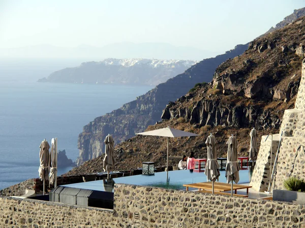 Architektura Wyspie Santorini Basen Romantycznym Luksusowym Hotelu Fira Town Piękny — Zdjęcie stockowe