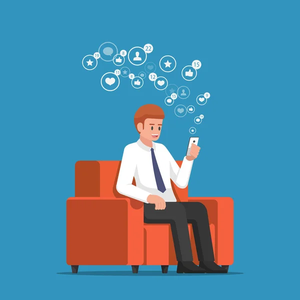 商人坐在沙发上 手持智能手机与社交网络通知图标 社交媒体营销与智能手机成瘾概念 — 图库矢量图片