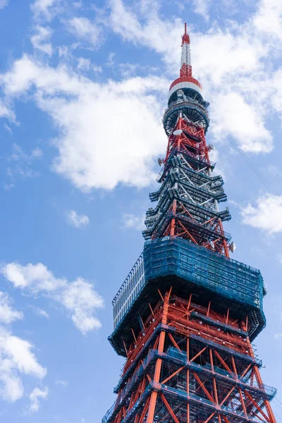 Tokyo Tower Jasnym Błękitnym Niebem Tle — Zdjęcie stockowe