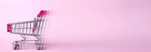 Mini Winkelwagen Roze Minimale Achtergrond Black Friday Concept Kopieer Ruimte — Stockfoto