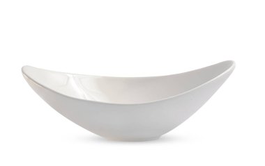 Beyaz arkaplanda küçük bir seramik kase