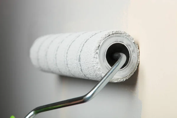 Paint Wall Roller Gray Color Concept Apartment Renovation — Stock Photo, Image