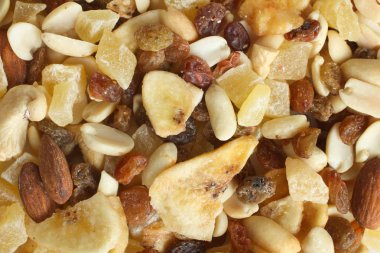 Fındık ve kuru meyve, arka plan karışımı. Üstten görünüm, kopya alanı.