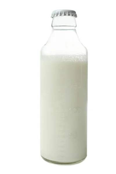 Eine Glasflasche Mit Milch Isoliert Auf Weiß — Stockfoto