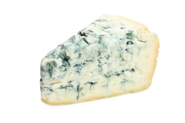 Mavi peynir bir üçgen parça, Dor mavi üzerine beyaz izole..