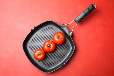 domates ile ızgara tava