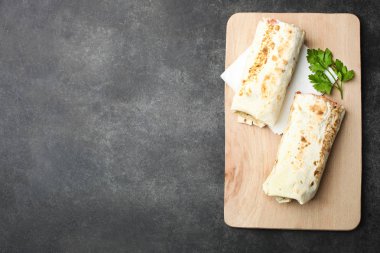 Döner kebap, pide maydanoz ile shawarma