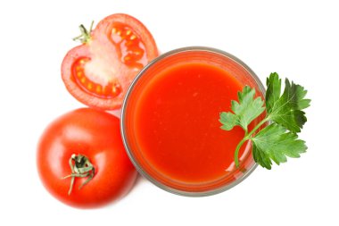 bardak taze domates suyu ve pars ile doğal organik domates