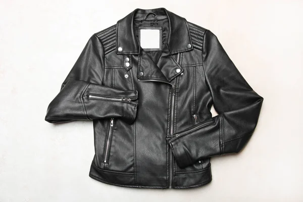 Jaqueta de couro preto elegante — Fotografia de Stock