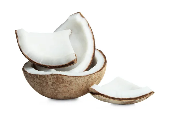 Scheiben gebrochener exotischer Kokosnuss — Stockfoto