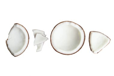 Kırık egzotik hindistan cevizi dilimleri