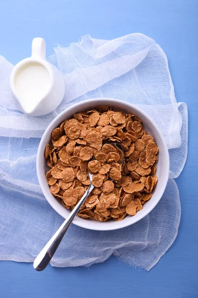 Dry cereal flakes — Stock Photo, Image