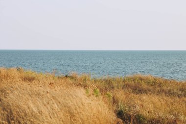 Deniz manzaralı güzel bir manzara.