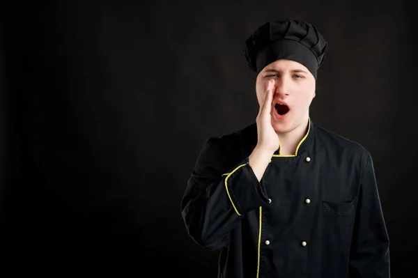 Retrato Jovem Sexo Masculino Vestido Com Terno Chef Preto Gritando — Fotografia de Stock