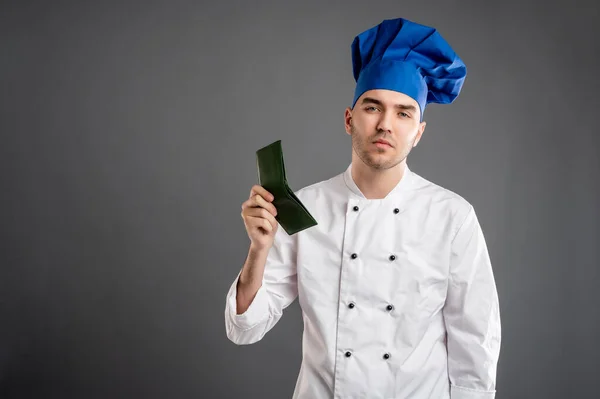 Retrato Jovem Sexo Masculino Vestido Com Terno Chef Branco Mostrando — Fotografia de Stock