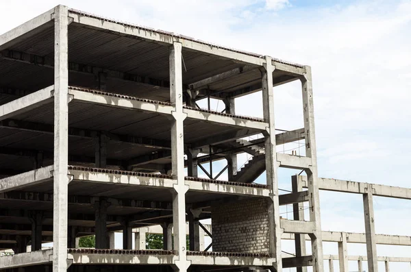 Незаконченный Серый Бетонный Каркас Будущего Здания Строительной Площадке — стоковое фото